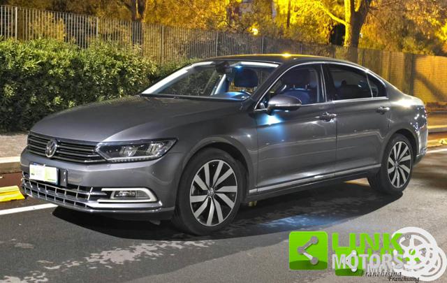 Volkswagen Passat 2.0 TDI DSG Highline BlueMotion 150cv, del 2016, 105.000 km, in vendita a Bari (BA)