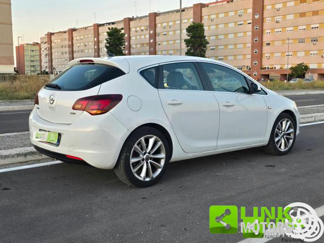 Opel Astra 1.7 CDTI 125CV 5 porte Cosmo - foto 2 di 4
