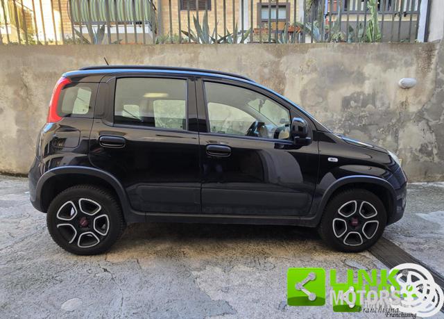 Fiat Panda 0.9 TwinAir Turbo Natural Power City Life - foto 3 di 4