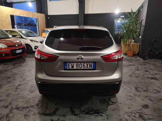 Nissan Qashqai 1.2 DIG-T 360 - foto 4 di 4