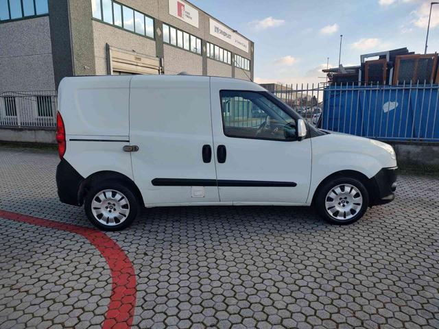 Fiat Doblo Dobl� 1.4 T-Jet Natural Power PC-TN Cargo Lamierat usato a CASSINETTA DI LUGAGNANO