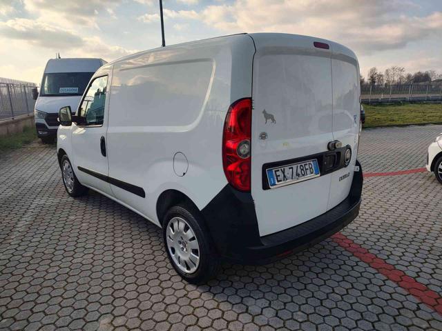 Fiat Doblo Dobl� 1.4 T-Jet Natural Power PC-TN Cargo Lamierat - foto 3 di 4