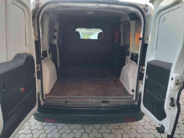Fiat Doblo Dobl� 1.4 T-Jet Natural Power PC-TN Cargo Lamierat usato a CASSINETTA DI LUGAGNANO
