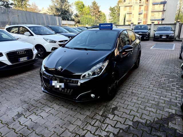 Peugeot 208 1° serie PureTech 82 5 porte Active usato a SESTO SAN GIOVANNI
