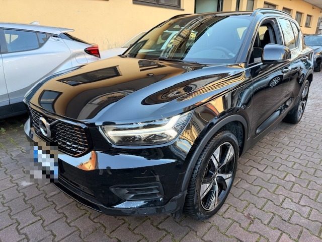 Volvo XC40 T5 Recharge Plug-in Hybrid R-design usato a SESTO SAN GIOVANNI