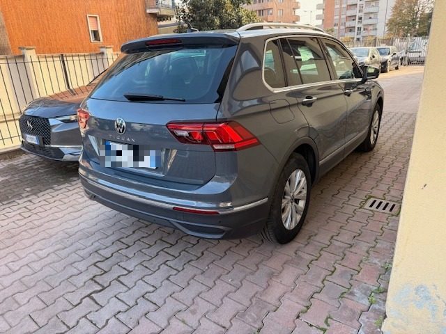 Volkswagen Tiguan 2.0 TDI 150 CV SCR DSG Life - foto 2 di 15