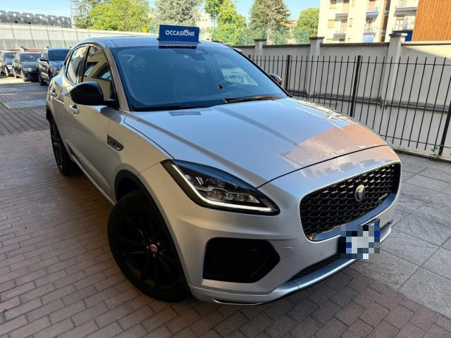 Jaguar E-Pace 2.0D I4 163 CV AWD Auto R-Dynamic Black TETTO PANO - foto 3 di 4
