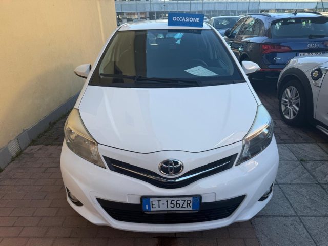 Toyota Yaris 1.3 5 porte Lounge usato a SESTO SAN GIOVANNI