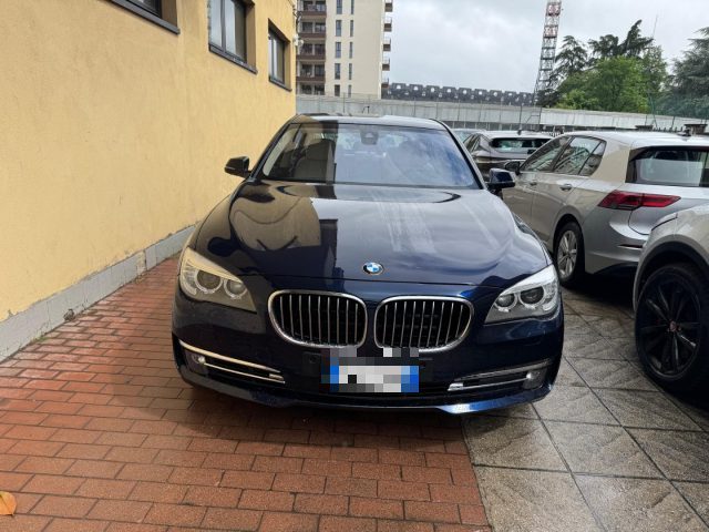 BMW 740 d xDrive Eccelsa - foto 3 di 4