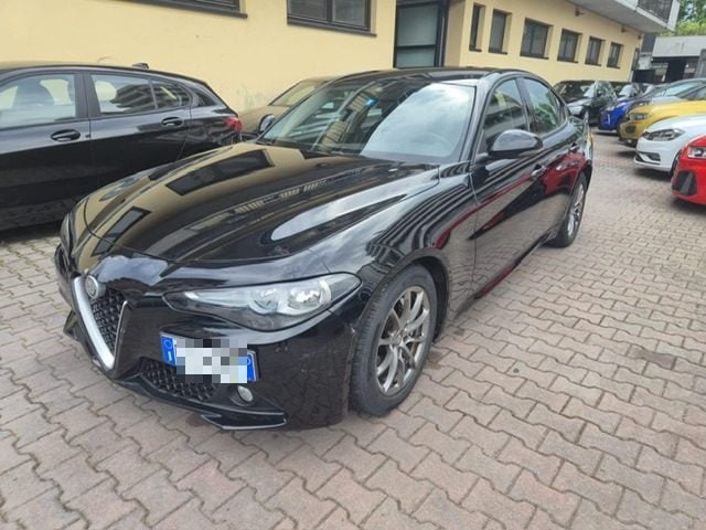 Alfa Romeo Giulia 2.2 Turbodiesel 150 CV Super usato a SESTO SAN GIOVANNI