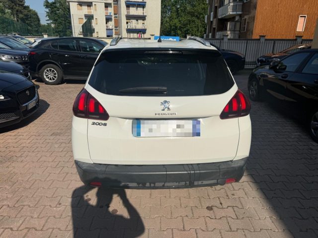 Peugeot 2008 1° serie PureTech Turbo 110 S&S Signature - foto 4 di 4