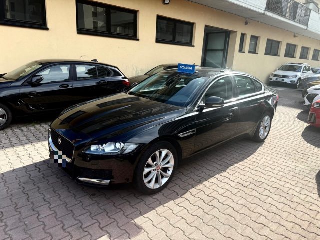 Jaguar XF 2.0 D 180 CV aut. Pure - foto 2 di 4
