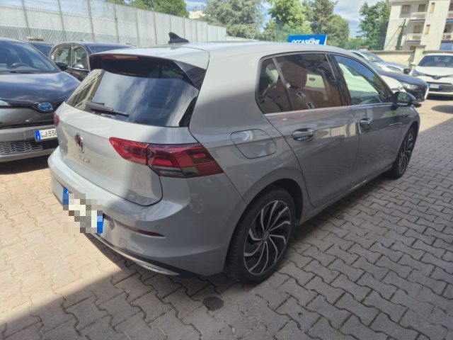 Volkswagen Golf 2.0 TDI 150 CV DSG SCR Style - foto 4 di 4