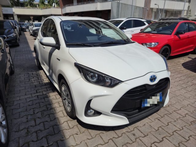 Toyota Yaris 1.5 Hybrid 5 porte Business - foto 3 di 4