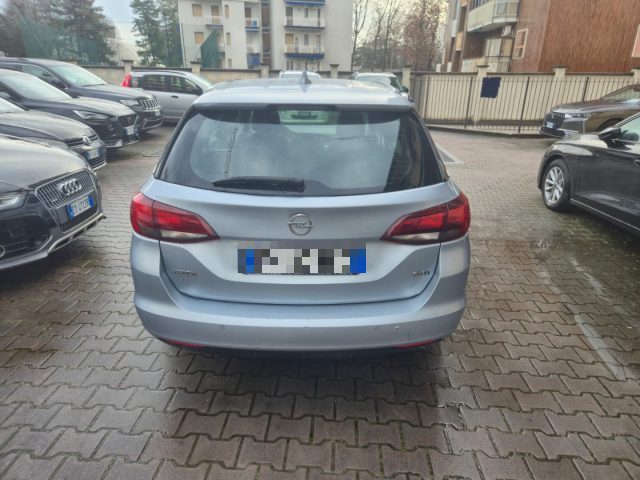 Opel Astra 1.6 CDTi 110CV Start&Stop Sports Tourer Innovation - foto 4 di 4