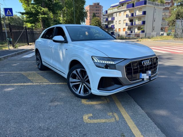 Audi Q8 45 TDI quattro tiptronic Sport usato a SESTO SAN GIOVANNI