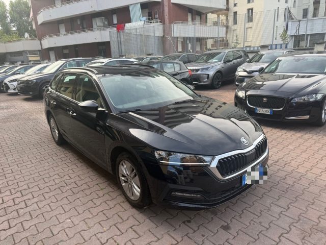 Skoda Octavia 1.0 e-TEC DSG Wagon Executive - foto 3 di 4