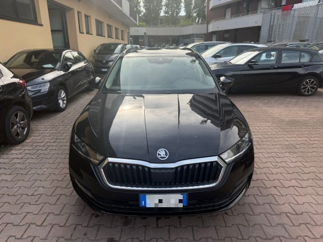 Skoda Octavia 1.0 e-TEC DSG Wagon Executive - foto 2 di 4