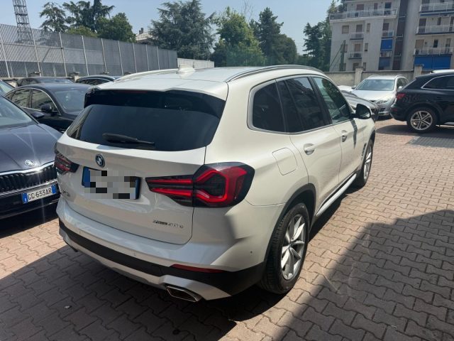 BMW X3 xDrive30e - foto 4 di 4