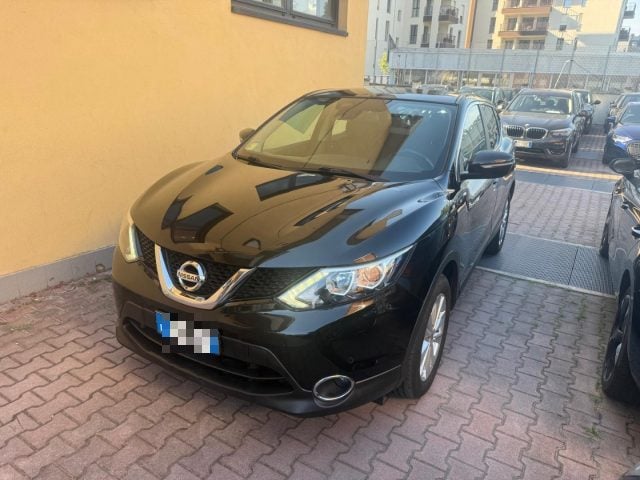 Nissan Qashqai 1.2 DIG-T Acenta usato a SESTO SAN GIOVANNI