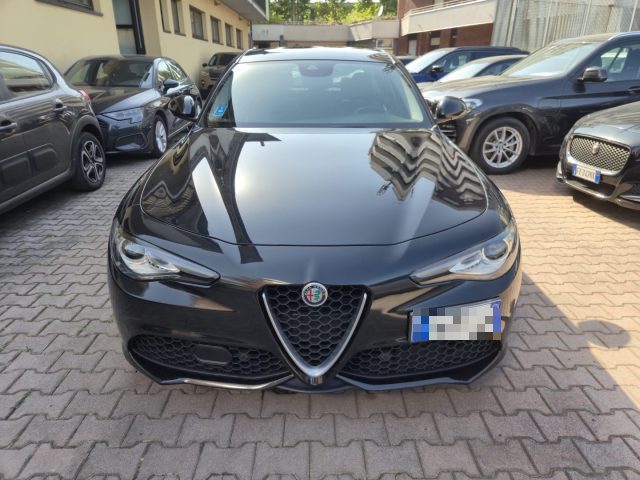 Alfa Romeo Giulia 2.2 Turbodiesel 210 CV AT8 AWD Q4 Veloce - foto 3 di 4