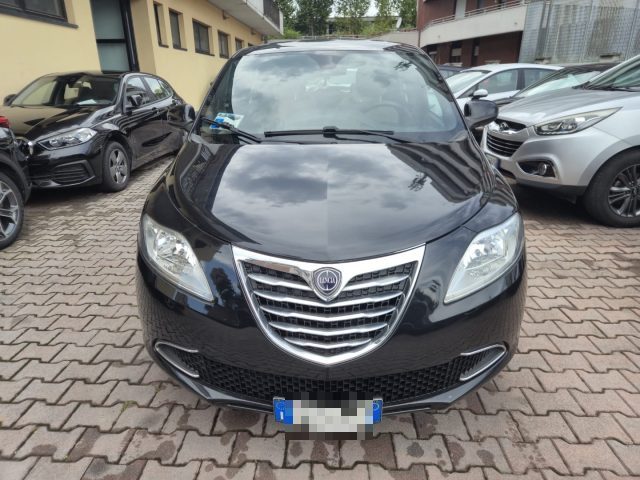 Lancia Ypsilon 0.9 TwinAir 85 CV 5 porte Metano Ecochic Gold - foto 3 di 4