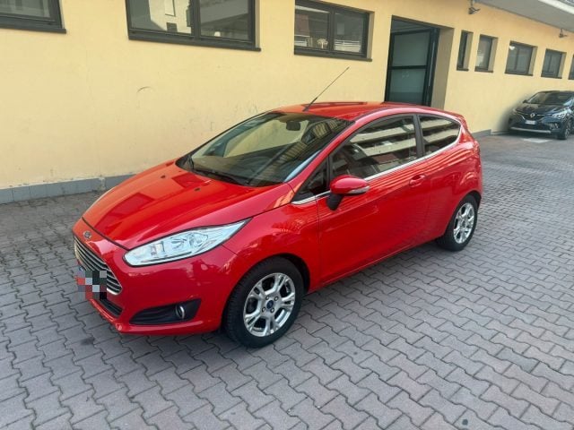 Ford Fiesta 1.5 TDCi 75CV 3 porte Titanium, del 2017, 121.000 km, in vendita a Sesto San Giovanni (MI)