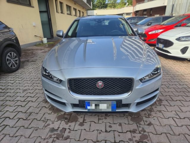 Jaguar XE 2.0 D Turbo 180CV aut. Portfolio - foto 2 di 4