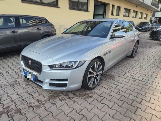 Jaguar XE 2.0 D Turbo 180CV aut. Portfolio, del 2017, 94.000 km, in vendita a Sesto San Giovanni (MI)