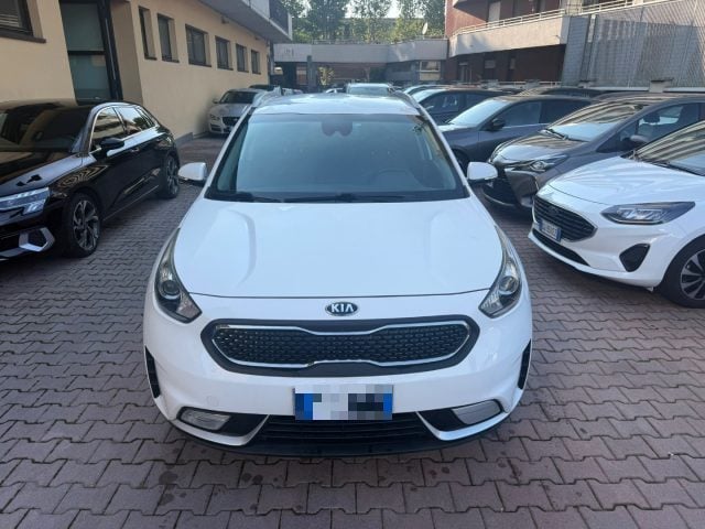 Kia Niro 1.6 GDi DCT HEV Style - foto 2 di 4