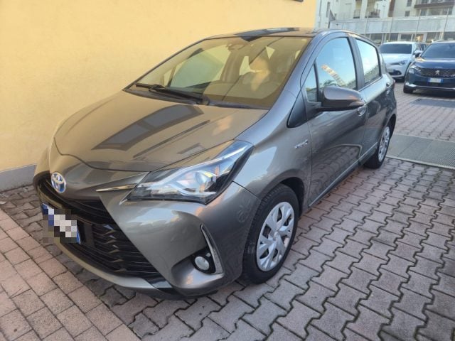 Toyota Yaris 1.5 Hybrid 5 porte Active, del 2017, 108.000 km, in vendita a Sesto San Giovanni (MI)