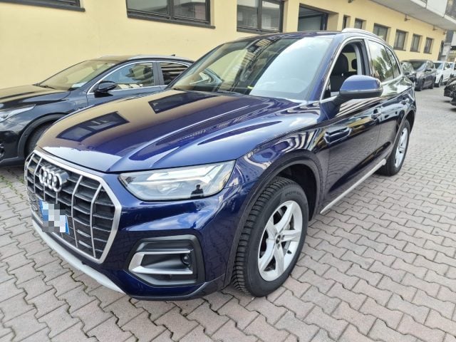 Audi Q5 40 TDI 204 CV quattro S tronic Business, del 2022, 76.000 km, in vendita a Sesto San Giovanni (MI)