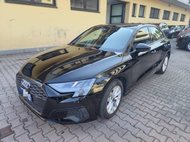 Audi A3 SPB 30 TFSI S tronic Business, del 2022, 82.000 km, in vendita a Sesto San Giovanni (MI)
