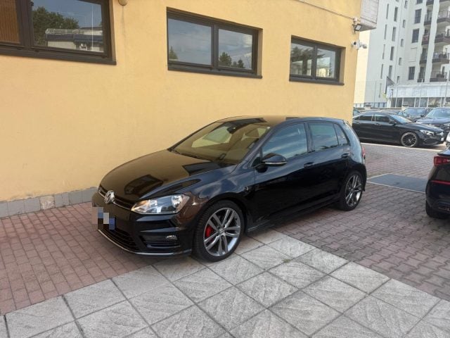 Volkswagen Golf 1.4 TSI ACT DSG 5p. R-LINE, del 2016, 116.000 km, in vendita a Sesto San Giovanni (MI)
