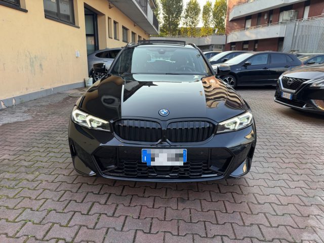 BMW 330 e xDrive Touring Msport TETTO PANORAMICO - foto 3 di 4
