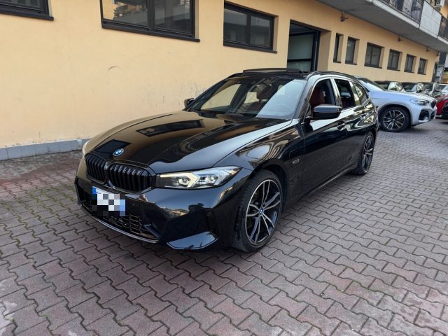BMW 330 e xDrive Touring Msport TETTO PANORAMICO - foto 2 di 4