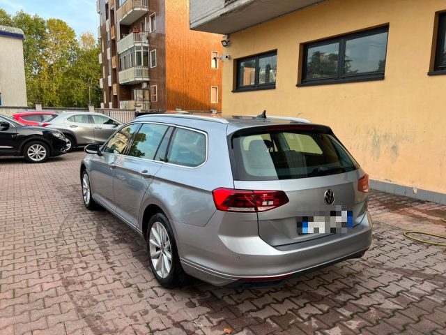 Volkswagen Passat Variant 2.0 TDI SCR 122 CV EVO DSG Business - foto 4 di 4