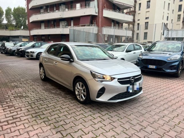 Opel Corsa 1.2 Edition, del 2023, 46.000 km, in vendita a Sesto San Giovanni (MI)
