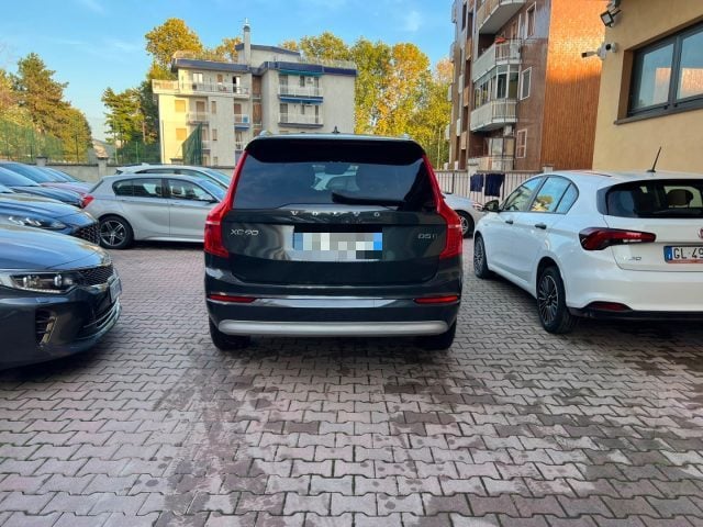 Volvo XC90 B5 (d) AWD automatico 7 posti Momentum Pro - foto 4 di 4