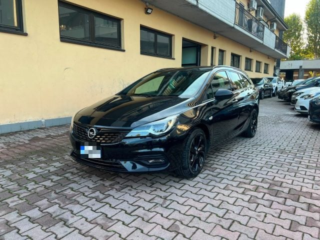 Opel Astra 1.5 CDTI 122 CV S&S AT9 Sports Tourer Ultimate, del 2021, 97.000 km, in vendita a Sesto San Giovanni (MI)