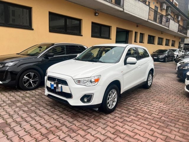 Mitsubishi ASX 1.8 DI-D 150 CV 4WD Invite, del 2014, 95.000 km, in vendita a Sesto San Giovanni (MI)