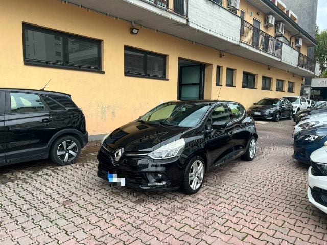Renault Clio dCi 8V 75CV Start&Stop 5 porte Energy Life, del 2017, 83.000 km, in vendita a Sesto San Giovanni (MI)
