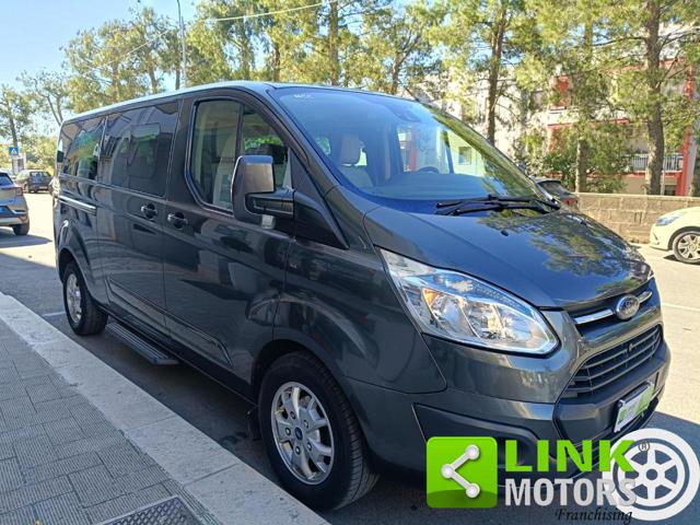 Ford Tourneo Custom 300 2.2 TDCi 155CV PC Titanium 9 POSTI - foto 2 di 4