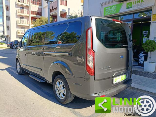 Ford Tourneo Custom 300 2.2 TDCi 155CV PC Titanium 9 POSTI - foto 3 di 4