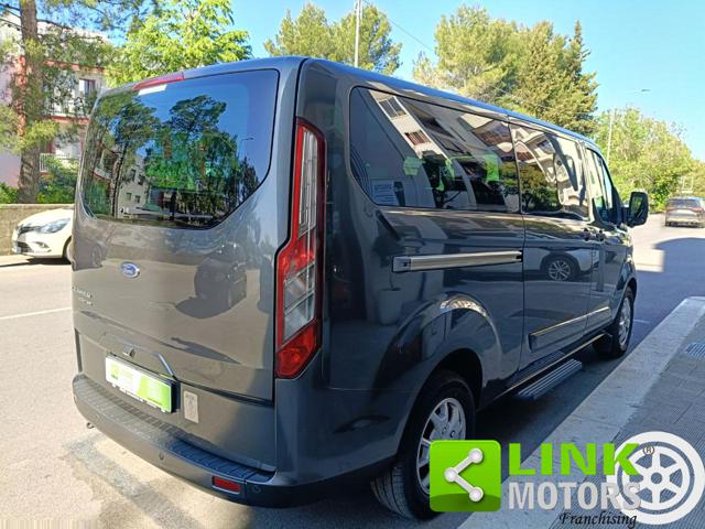 Ford Tourneo Custom 300 2.2 TDCi 155CV PC Titanium 9 POSTI - foto 4 di 4