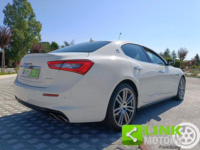 Maserati Ghibli V6 Diesel Gransport - foto 3 di 4