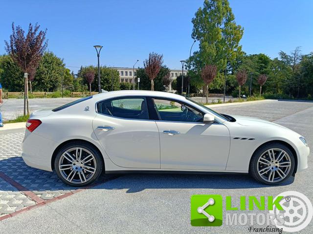 Maserati Ghibli V6 Diesel Gransport, del 2020, 28.800 km, in vendita a Putignano (BA)