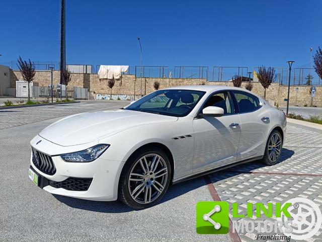 Maserati Ghibli V6 Diesel Gransport, del 2020, 28.800 km, in vendita a Putignano (BA)
