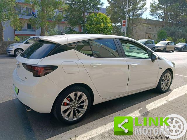 Opel Astra 1.6 CDTi 110CV 5 porte Innovation NEOPATENTI - foto 2 di 4