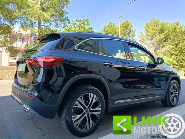 Mercedes-Benz GLA 200 d Automatic PREMIUM - foto 2 di 4